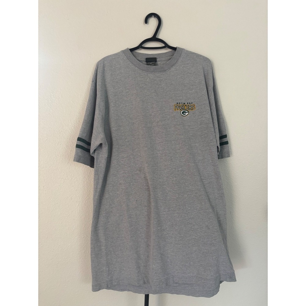 The Edge‎ Green Bay Packers T-Shirt Mens Large Grey Embroidered Logo NFL Tee
